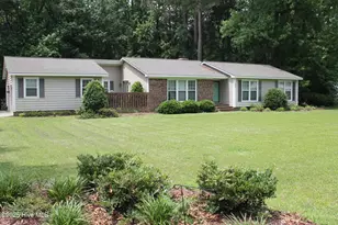 125 Elizabeth Dr, Whiteville, NC 28472 - Photo 1