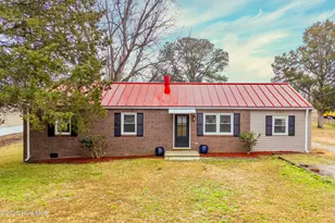 207 S Glenburnie Rd, New Bern, NC 28560 - Photo 1