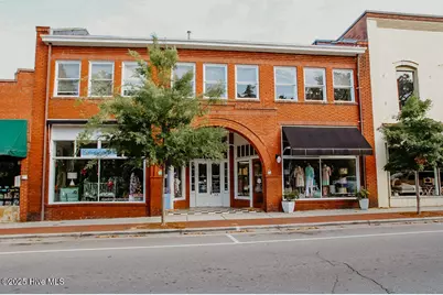 164 NW Broad Street #Ste 7, Southern Pines, NC 28387 - Photo 1