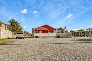 610 N New River Dr, Surf City, NC 28445 - Photo 1