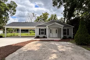 529 Fayetteville St, Clinton, NC 28328 - Photo 1