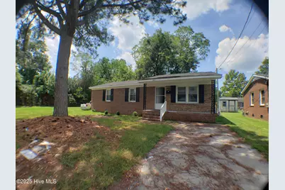 602 W 14th Avenue W, Greenville, NC 27834 - Photo 1