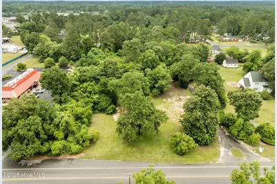 1501 W Broad Street, Elizabethtown, NC 28337 - Photo 1