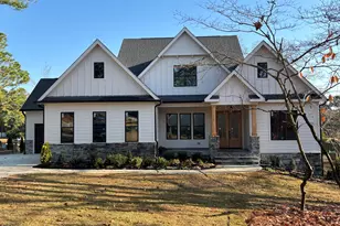 1040 Burning Tree Rd, Pinehurst, NC 28374 - Photo 1