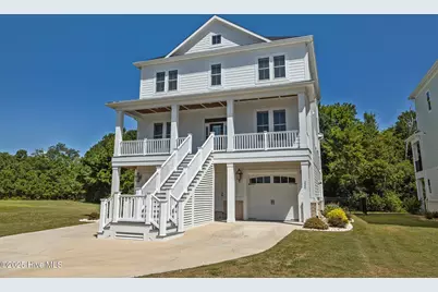 220 Colleton Square, Newport, NC 28570 - Photo 1