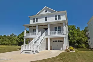 220 Colleton Square, Newport, NC 28570 - Photo 1
