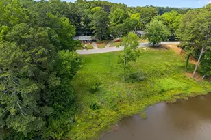 1410 Valencia Dr, Fayetteville, NC 28303 - Photo 1