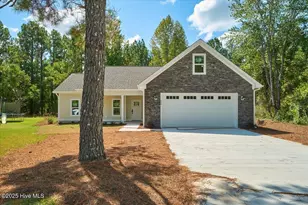 409 Teal Pl, Vass, NC 28394 - Photo 1