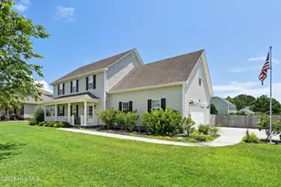 120 Cormorant Dr, Swansboro, NC 28584 - Photo 1