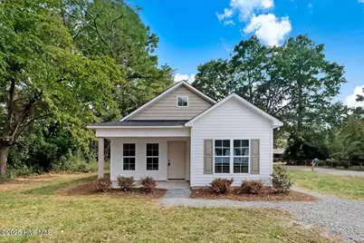 315 Byrd Street, Clinton, NC 28328 - Photo 1