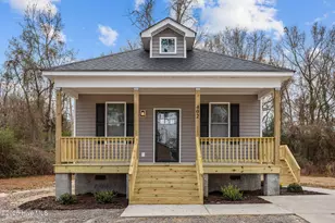 402 W Moore St, Greenville, NC 27834 - Photo 1