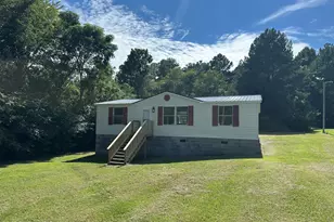 21530 Bluebird Ln, Laurel Hill, NC 28351 - Photo 1