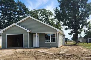 204 King Ave, Hertford, NC 27944 - Photo 1