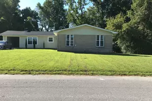 109 Baysden Dr, Jacksonville, NC 28540 - Photo 1