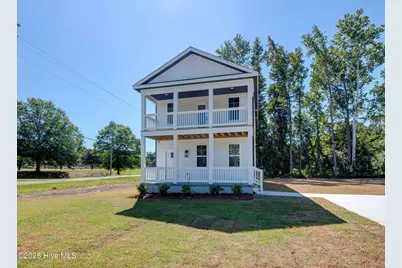 201 W Williams Street, Burgaw, NC 28425 - Photo 1