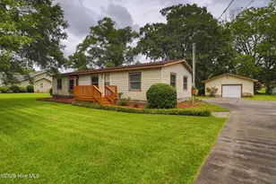 907 Church St, Newport, NC 28570 - Photo 1