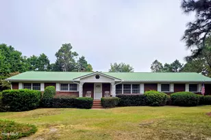 252 Vivian St, West End, NC 27376 - Photo 1