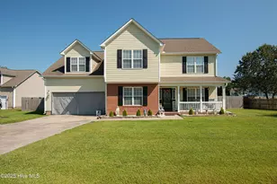 302 Honey Ct W, Jacksonville, NC 28540 - Photo 1