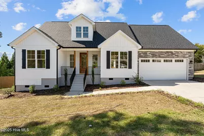106 Camberly Lane, Aberdeen, NC 28315 - Photo 1