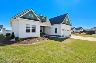 105 Yawl St, Elizabeth City, NC 27909 - Photo 1