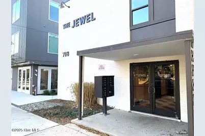 718 S 5th Avenue #8, Wilmington, NC 28401 - Photo 1
