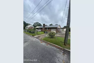 212 Morris Street, Williamston, NC 27892 - Photo 1
