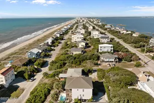 1702 Ocean Dr, Emerald Isle, NC 28594 - Photo 1