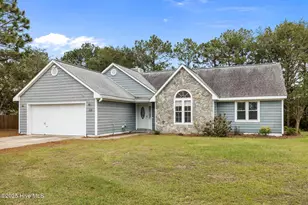 121 Guthrie Dr, Newport, NC 28570 - Photo 1