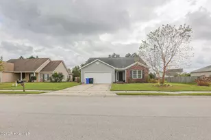 206 Wynbrookee Ln, Jacksonville, NC 28546 - Photo 1