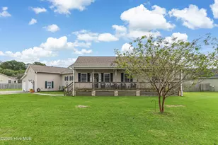 6325 Mallard Duck Ln, Southport, NC 28461 - Photo 1