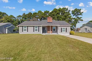 2007 Hunters Ridge Dr, Piney Green, NC 28544 - Photo 1