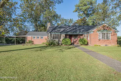201 S Roberson Street, Robersonville, NC 27871 - Photo 1