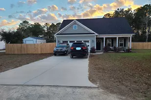 356 Zonnie Ln, Hampstead, NC 28443 - Photo 1
