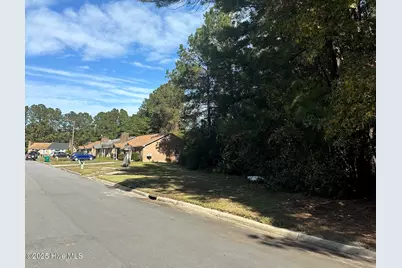 116 Windsor Court, Jacksonville, NC 28546 - Photo 1