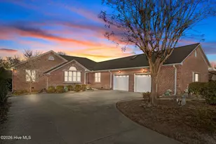 459 Chadwick Shores Dr, Sneads Ferry, NC 28460 - Photo 1