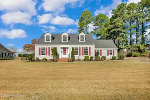 316 W Elwood Ave, Raeford, NC 28376 - Photo 1