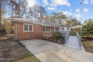 1002 Albemarle Ct, New Bern, NC 28562 - Photo 1