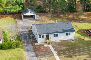 402 New River Dr, Jacksonville, NC 28540 - Photo 1