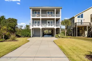 714 W Dolphin Dr, Oak Island, NC 28465 - Photo 1