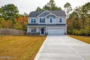 217 Admiral Ct, Sneads Ferry, NC 28460 - Photo 1