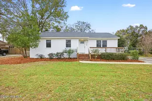 318 N Crestwood Dr, Wilmington, NC 28405 - Photo 1