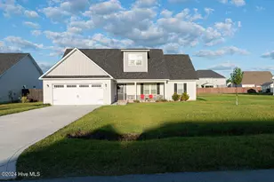 308 Channel Run Ln, Sneads Ferry, NC 28460 - Photo 1