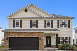 113 Long Pond Dr, Sneads Ferry, NC 28460 - Photo 1