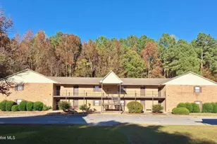 2924 W Hills Dr, Greenville, NC 27834 - Photo 1