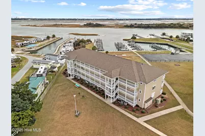 650 Cedar Point Boulevard #B35, Cedar Point, NC 28584 - Photo 1