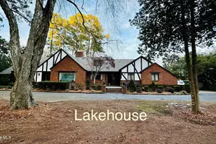 607 Lakeshore Dr, Goldsboro, NC 27534 - Photo 1