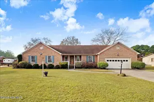 2660 St John Cir, Kinston, NC 28504 - Photo 1