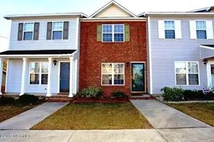 208 Meadowbrook Ln, Jacksonville, NC 28546 - Photo 1