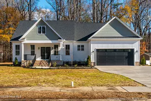 121 Castle Ct, Washington, NC 27889 - Photo 1