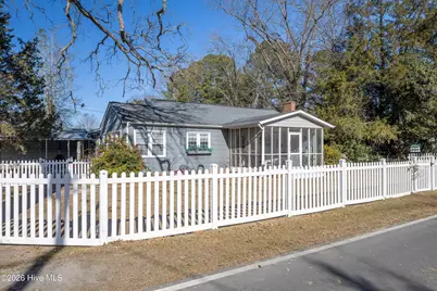 506 W Clinton Street, Roseboro, NC 28382 - Photo 1